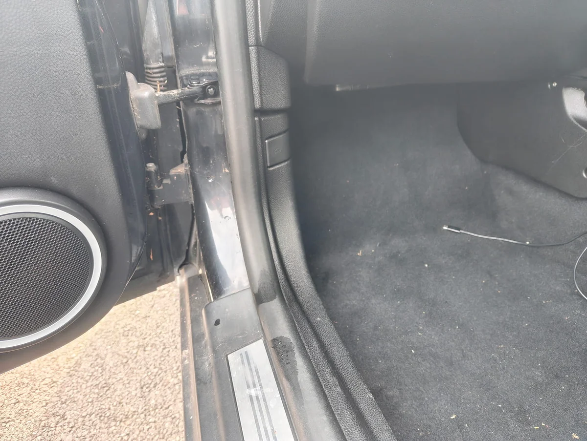 Bonnet lever