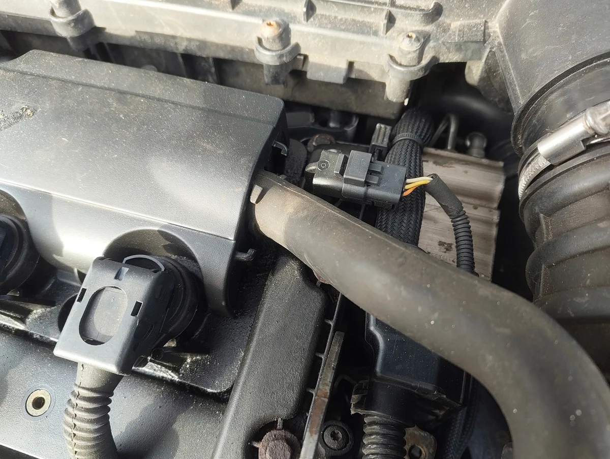 Boost intake breather hose