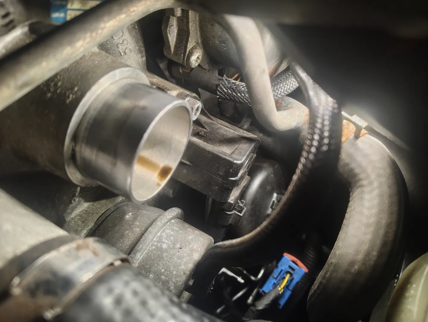 Diverter valve connector