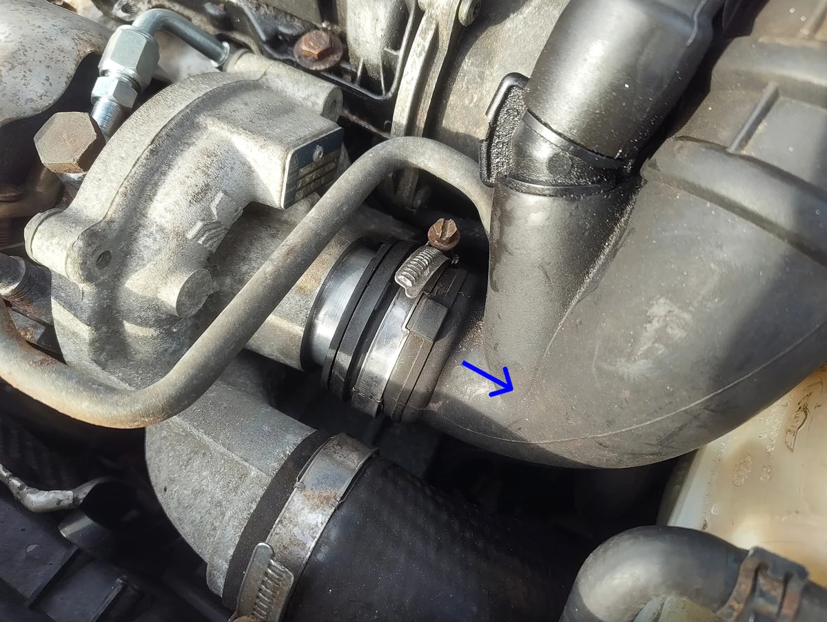 Loosened boost intake hose