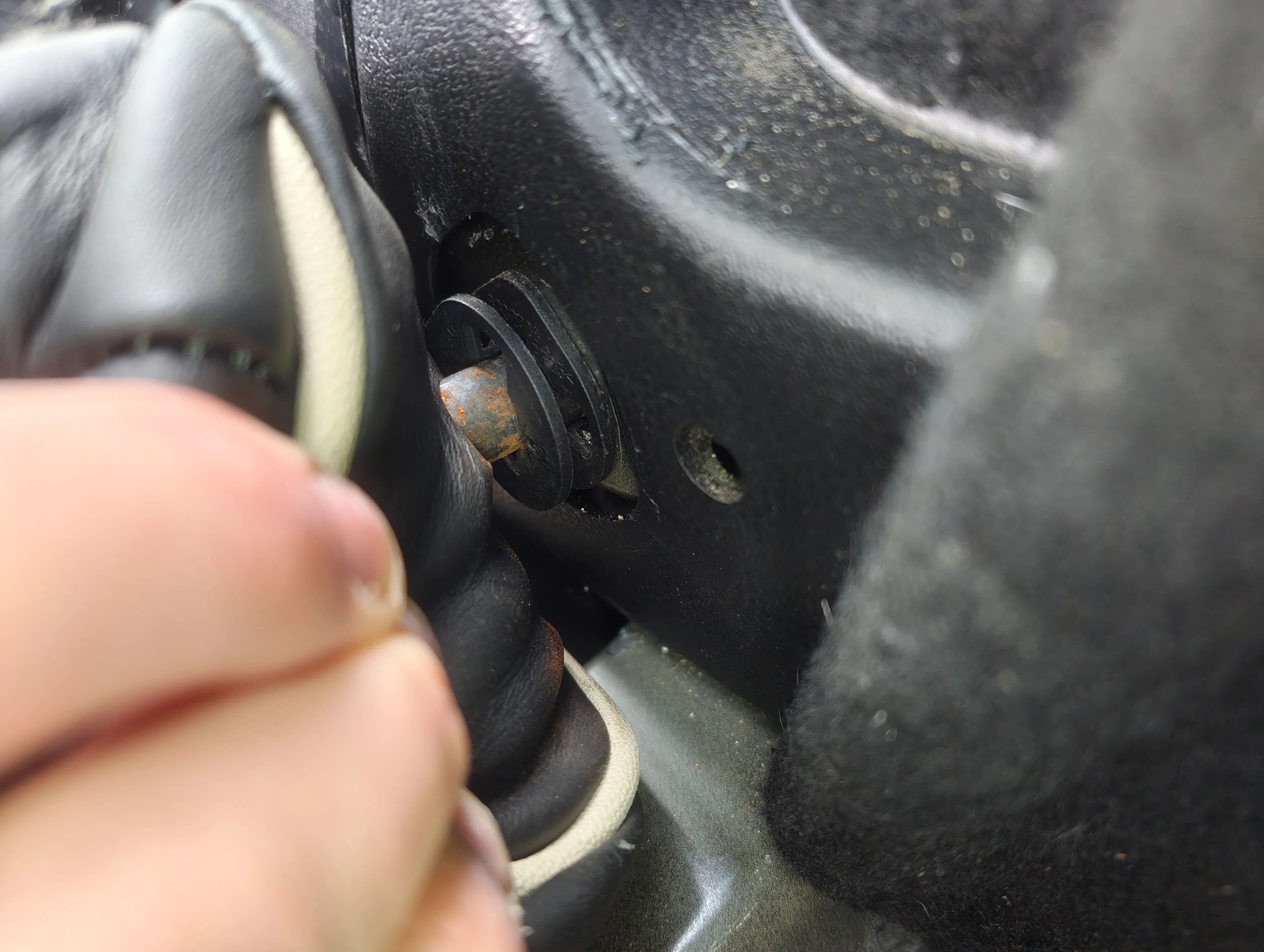 Seat back hinge locked