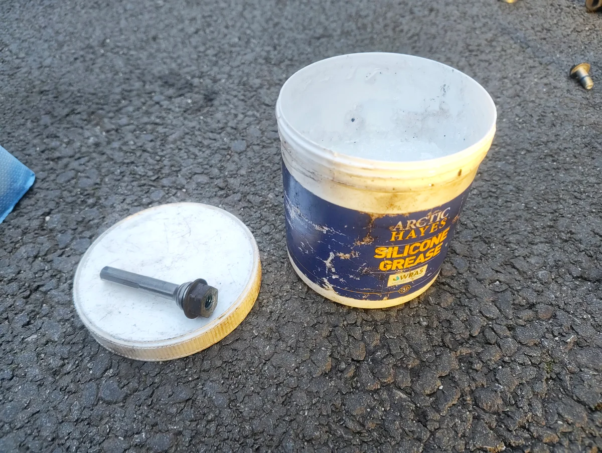 Silicone grease